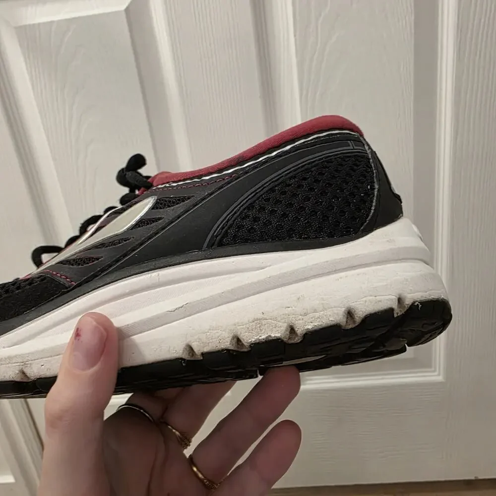 Brooks‎ Black Pink Addiction 13 Running Outdoor Fitness Sneakers Size 9.5